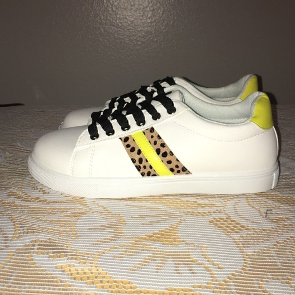Jellypop Campus Sneakers NWT, Sz. 8.5 & 9